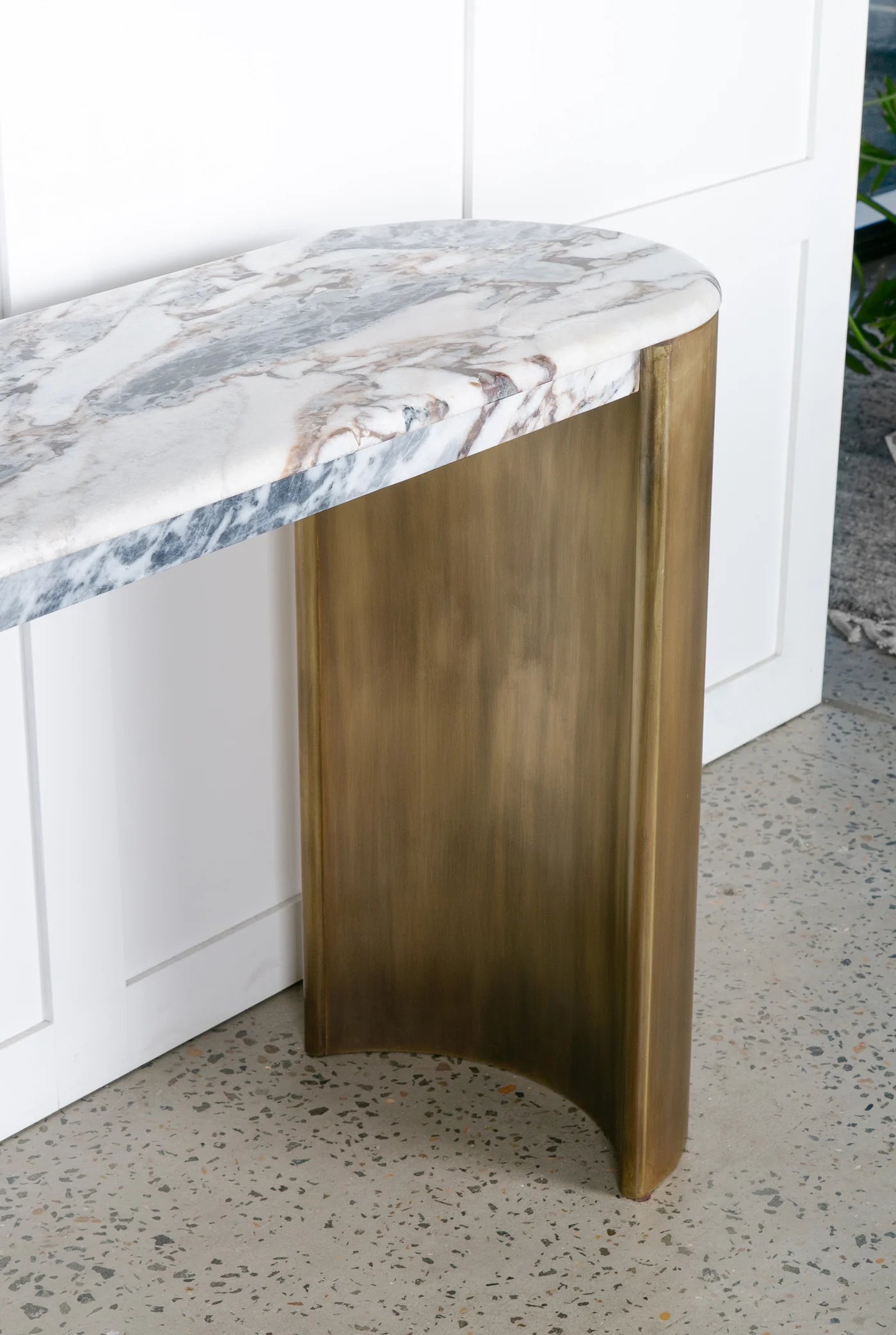 Aspen Console Tower
