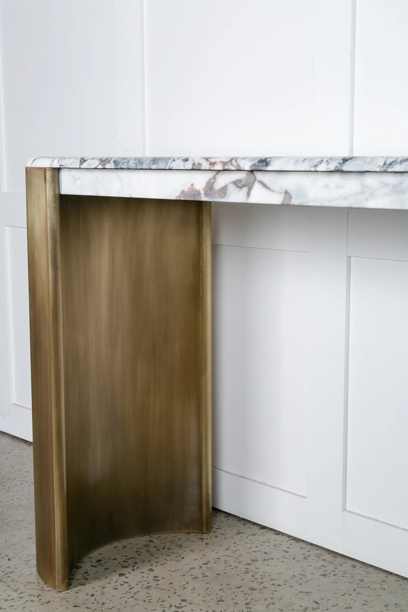 Aspen Console Tower