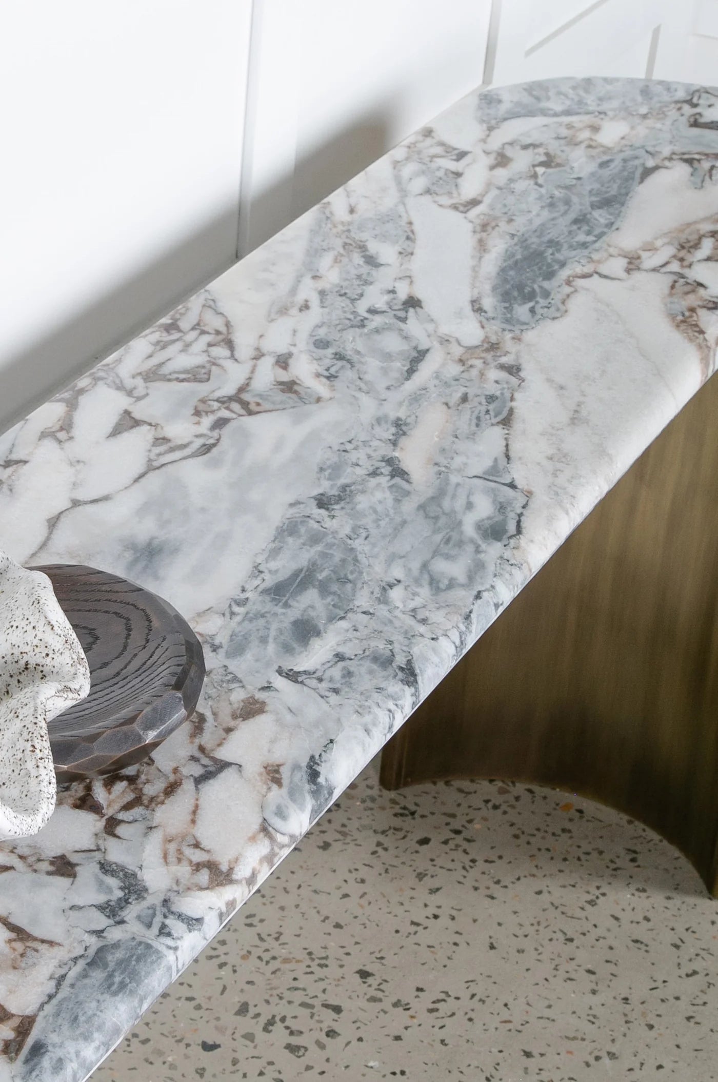 Aspen Console Tower
