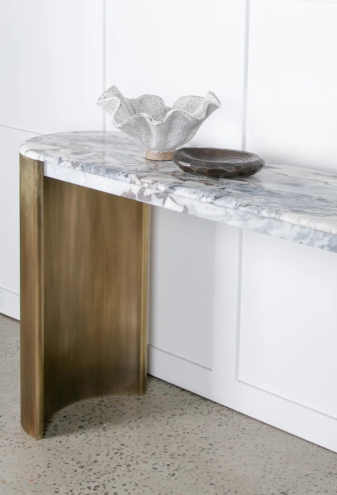 Aspen Console Tower